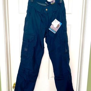 Womens 5.11 Tactical Pants Size 8 Long Inseam